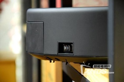 全新激光探測技術(shù)智能掃地機(jī)器人 inxni以內(nèi)X332深度評測與廢物儲存產(chǎn)品分析